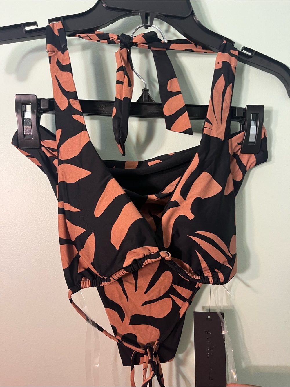 Gianni Bini Women’s Black and Terracotta Leaf-Two pieces, high waisted bikini